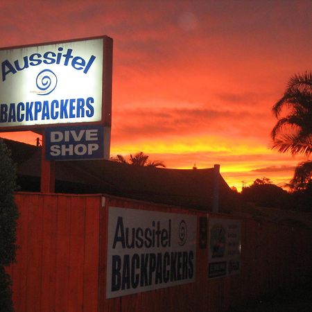Aussitel Backpackers Hostel คอฟฟ์ฮาร์เบอร์ ภายนอก รูปภาพ